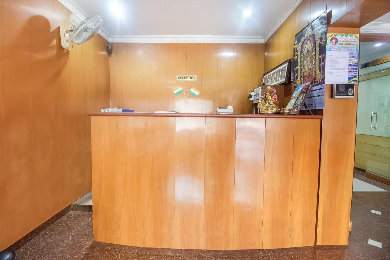 Oyo 70841 Hotel Anjali Residency Velur Luaran gambar